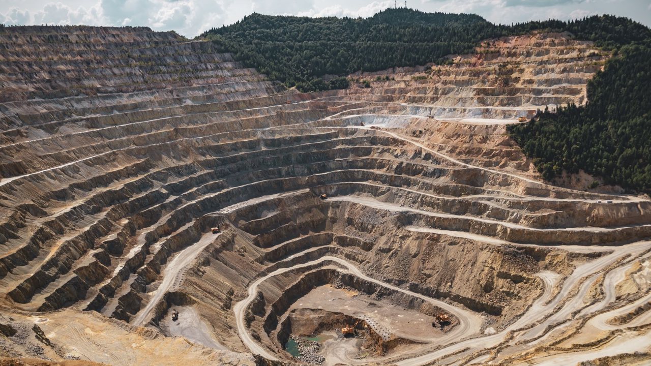 What Coal Mine Operators Should Know About Bit Rotation Before They Blame the Bit